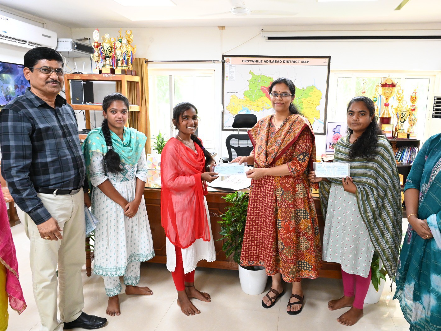 ప్రభుత్వ డిగ్రీ కళాశాలకు అవార్డు