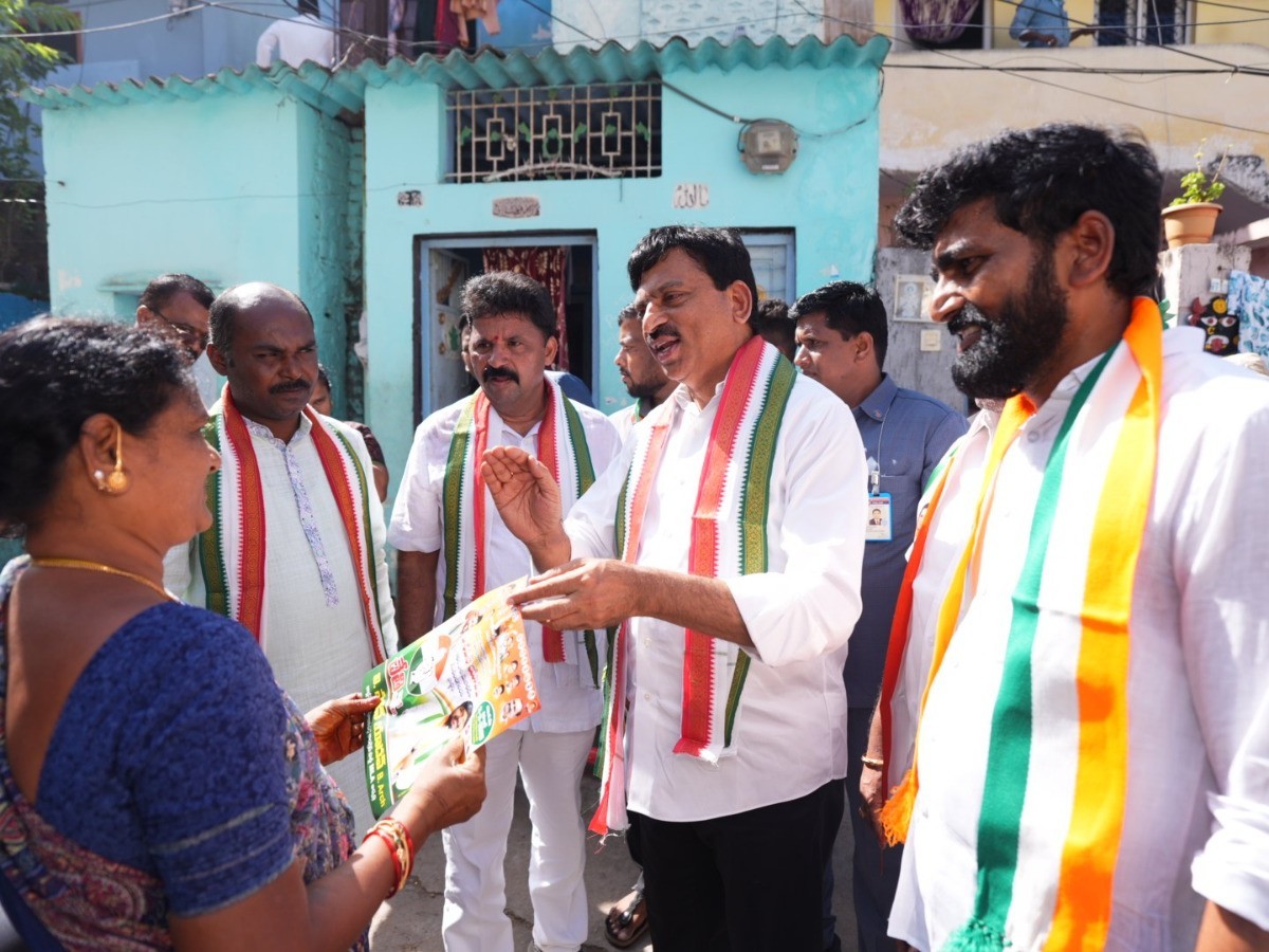 ‘దోచుకున్న బీఆర్ఎస్‌ పార్టీకి ఓటు అడిగే హ‌క్కు లేదు’