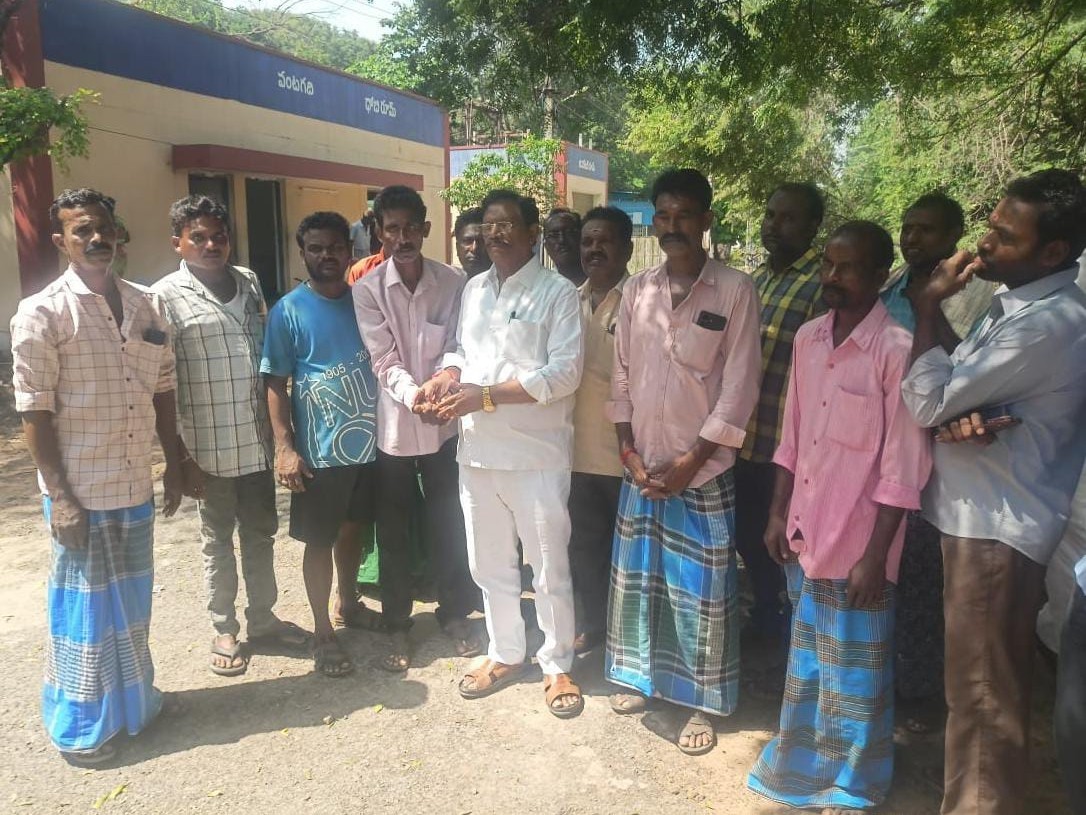 మట్టి ఖర్చులకు రూ.10 వేలు ఆర్థిక సాయం