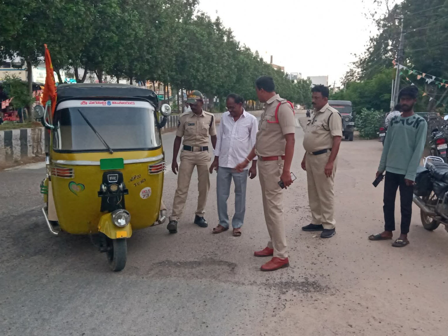 జిల్లా వ్యాప్తంగా విస్తృత వాహన తనిఖీలు