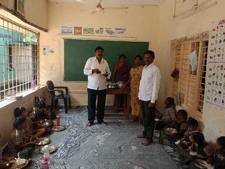 నాగిరెడ్డిపల్లెలో మధ్యాహ్న భోజన పథకం పరిశీలన..!