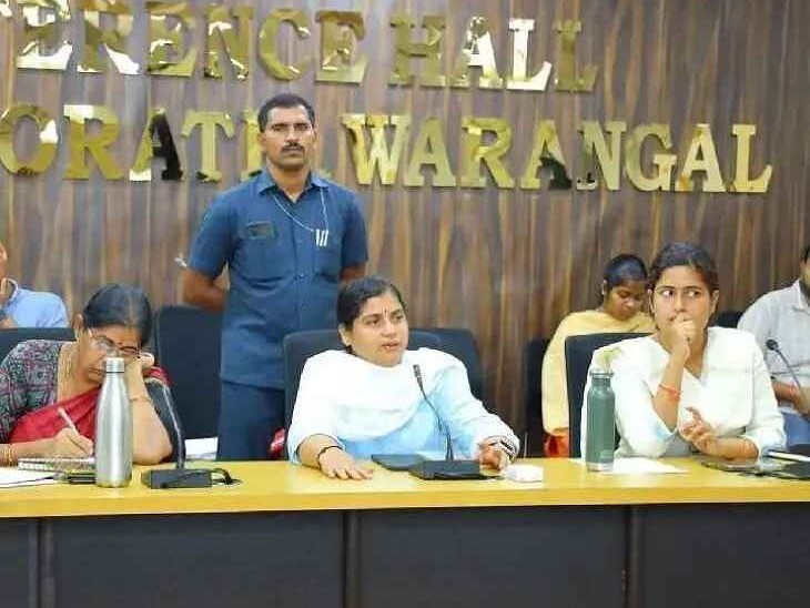 వరద నష్టాలపై విభాగాల వారీగా కలెక్టర్ సమీక్ష