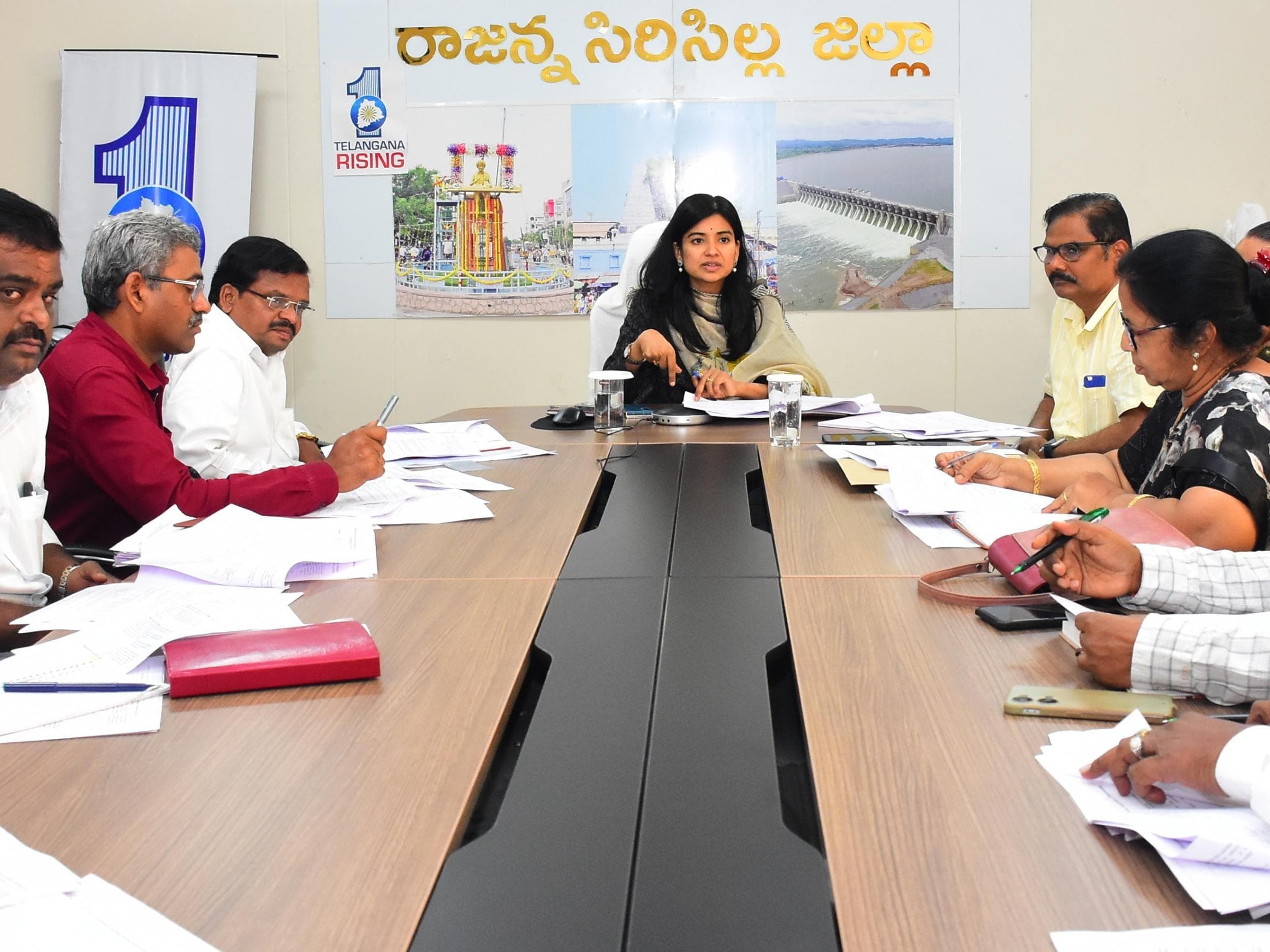 ‘తుఫాన్ నష్టంపై సమగ్ర నివేదిక ఇవ్వాలి’