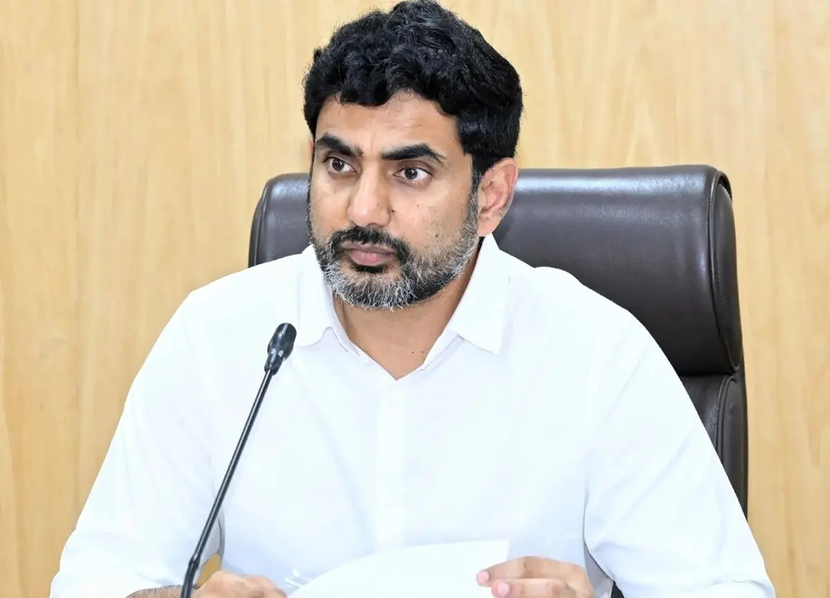 తొక్కిసలాట బాధితులకు రూ.15 లక్షలు పరిహారం