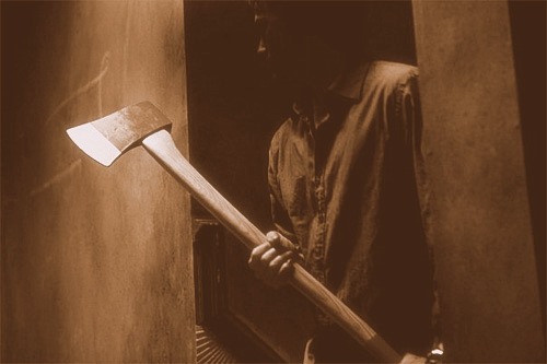 BREAKING: దారుణం.. నలుగురిని చంపి వ్యక్తి ఆత్మహత్య