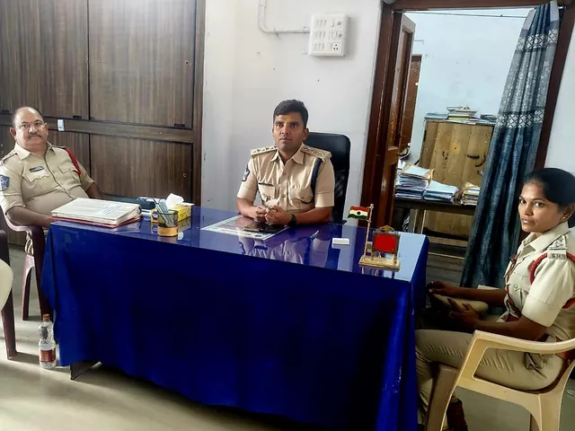 నేరాల నియంత్రణపై దృష్టి సారించాలి: డీఎస్పీ