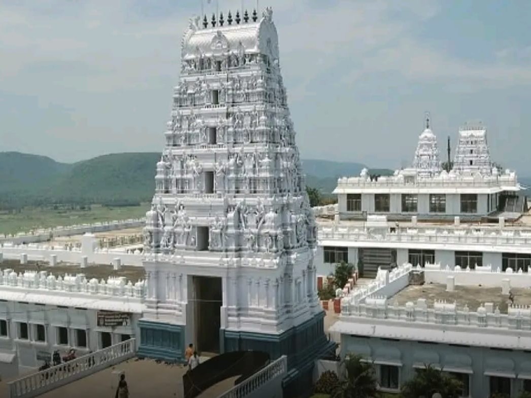 నేడు అన్నవరంలో సత్యదేవునికి తెప్పోత్సవం