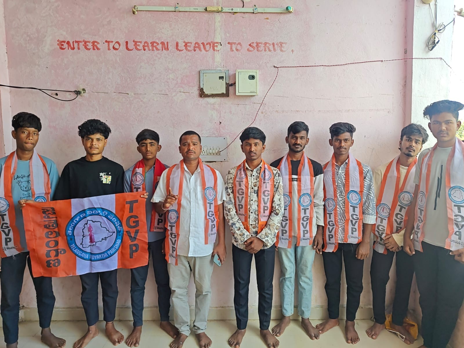 ‘ఫీజు రియంబర్స్‌మెంట్, స్కాలర్‌షిప్ బకాయిలు విడుదల చేయాలి’