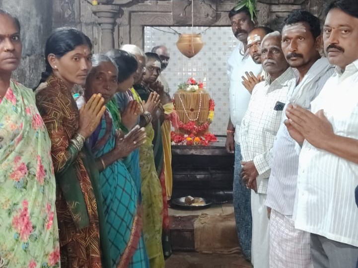 ఇండియా గెలవాలని టీడీపీ నేతలు ప్రత్యేక పూజలు