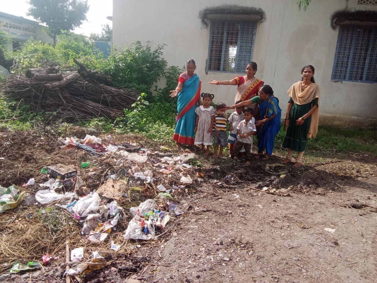 కంపు కొడుతున్న అశోక్ నగర్ కాలనీ