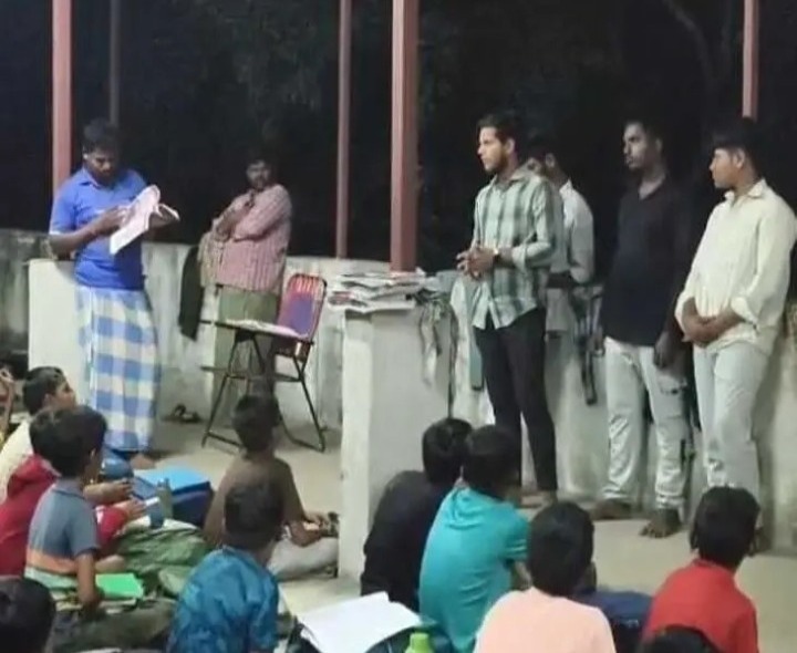 సమస్యల పరిష్కారం కోసం పోరాడుతాం: SFI