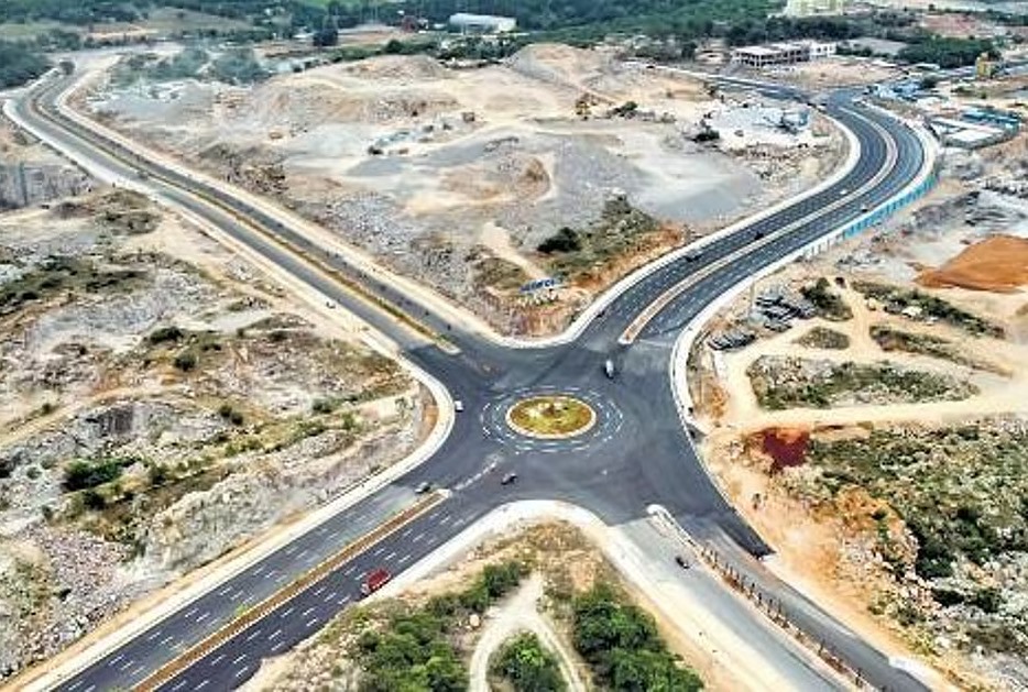 కోకాపేటలో.. ఎకరం రూ.99కోట్లు!