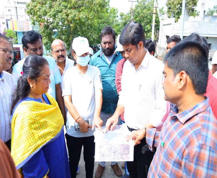 బ్రిడ్జి నిర్మాణానికి ప్రతిపాదనలు సిద్ధం చేయండి: మేయర్