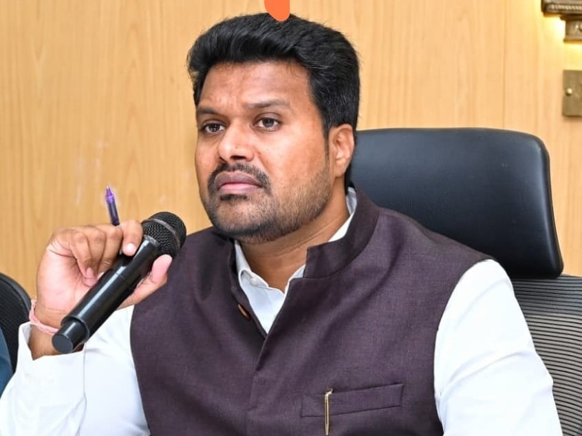 ‘వైద్య సేవలు మెరుగుపరచకపోతే చర్యలు’