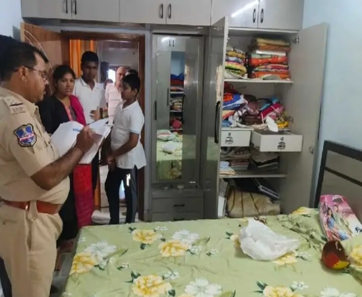 జిల్లాలో భారీ చోరీ.. కేసు నమోదు