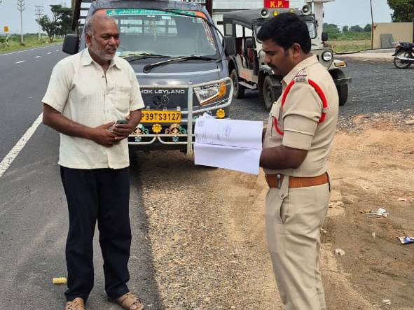 కంభంలో స్పెషల్ డ్రైవ్ నిర్వహించిన ఎస్ఐ