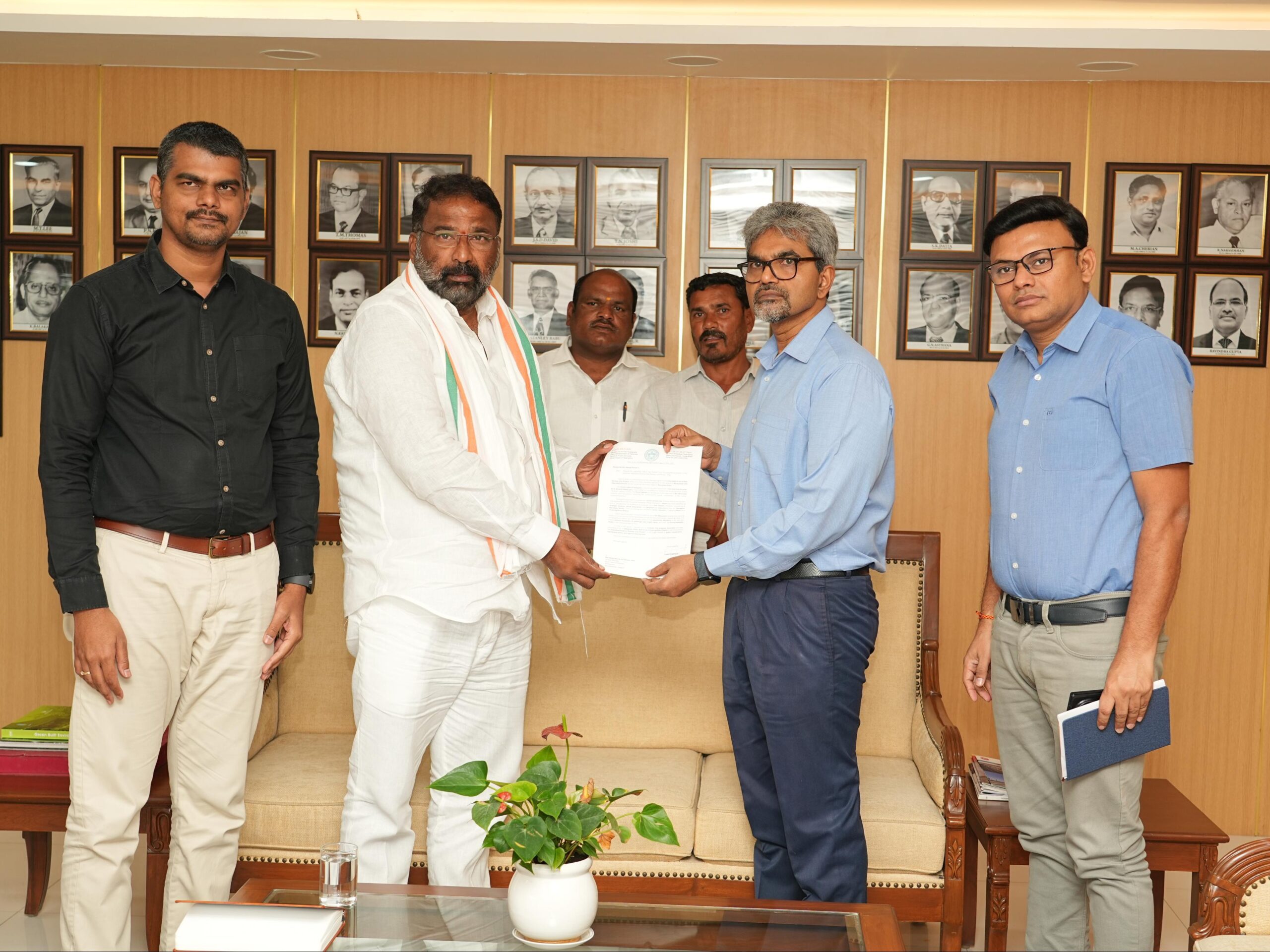 ఉట్కూర్ రైల్వే స్టేషన్ అప్‌గ్రేడ్ కానుంది – మంత్రి వాకిటి శ్రీహరి