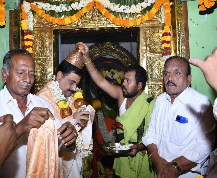 ఆంజనేయ స్వామి రథోత్సవంలో పాల్గొన్న ఎమ్మెల్యే