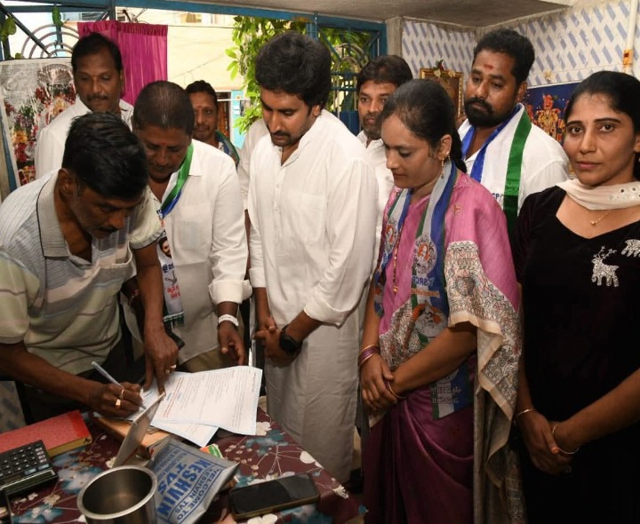 తిరుపతిలో YCP కోటి సంతకాల సేకరణ