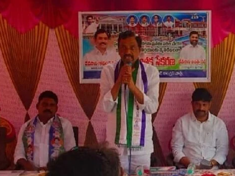 ‘కాలేజీలను ప్రైవేటీకరణ చేస్తే పేదలకు నష్టం’