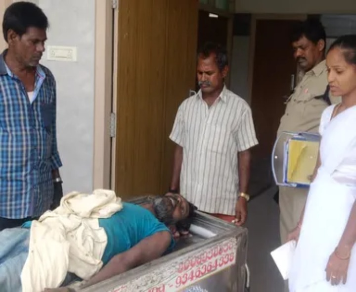 ఆ శవానికి అంత్యక్రియలు చేసిన పోలీసులు