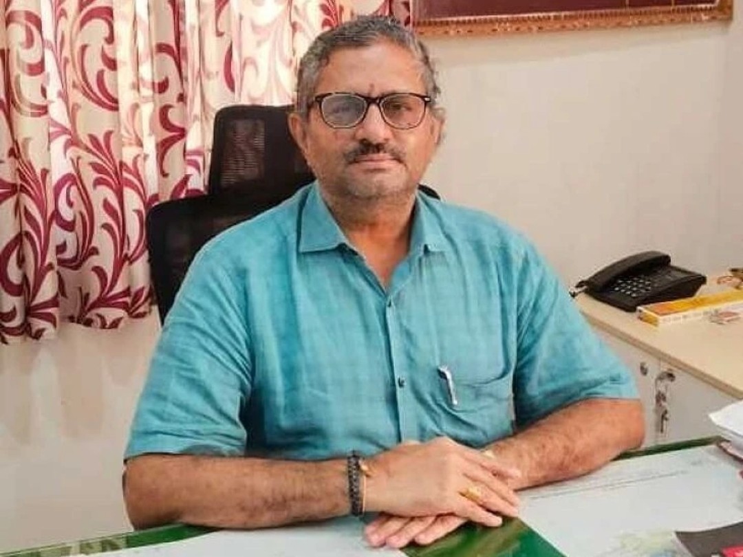 జిల్లా వైద్య ఆరోగ్య శాఖ అధికారికి పదోన్నతి