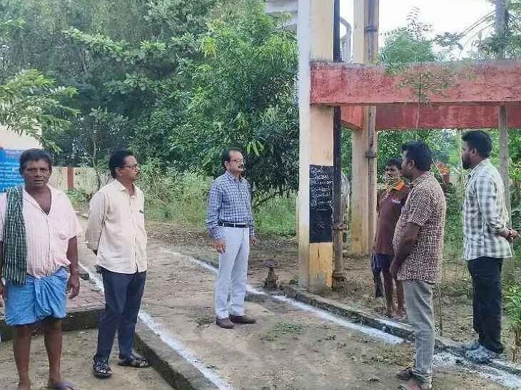 బొబ్బిలిలో పర్యటించిన జడ్పీ సీఈవో