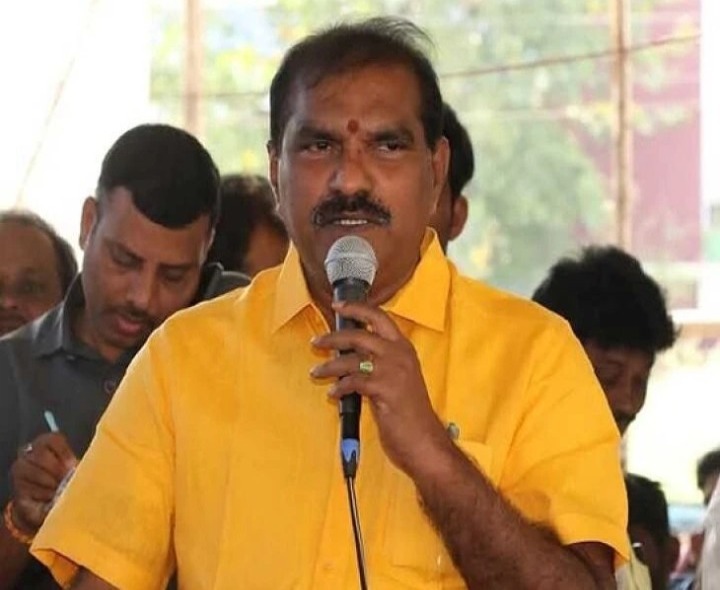 జగన్ రైతులకు క్షమాపణ చెప్పాలి: మంత్రి