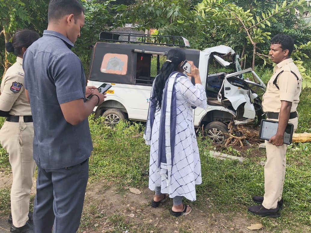 ప్రమాద స్థలాన్ని పరిశీలించిన ఎస్పీ