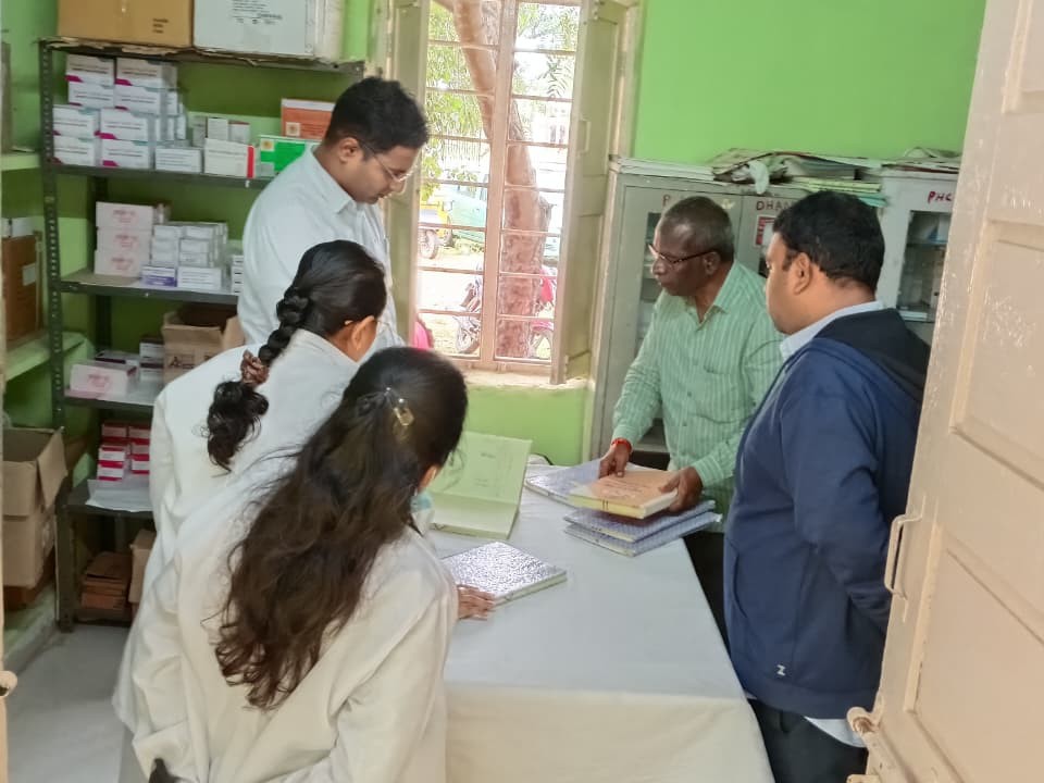 ఆసుపత్రిని తనిఖీ చేసిన అదనపు కలెక్టర్