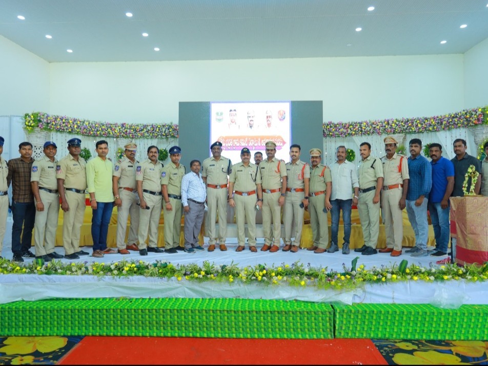 ప్రమాదాల నివారణను బాధ్యతగా తీసుకుందాం: డీసీపీ