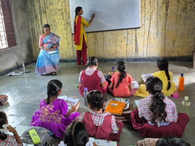 పాఠాలు అర్ధమయ్యేలా బోధించాలి: MEO