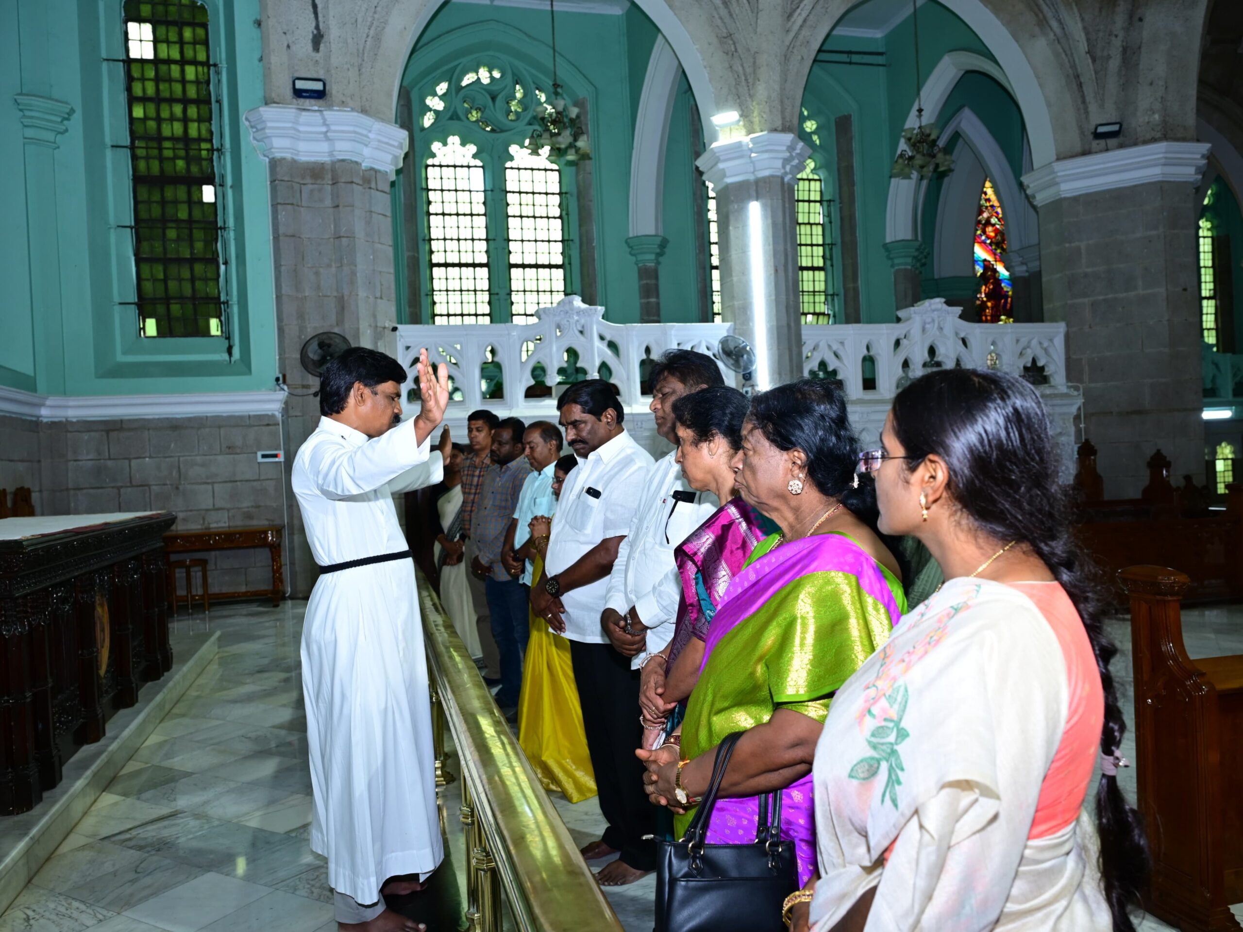 మెదక్ చర్చిలో ఫుడ్ కమిషన్ ఛైర్మన్ ప్రార్ధనలు