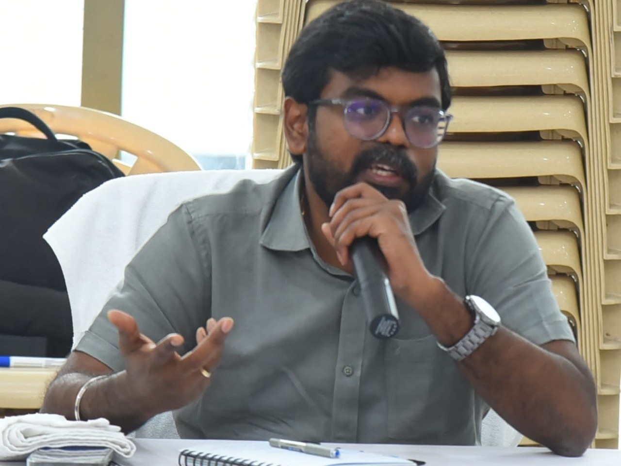 ‘పేదరికం నుంచి బయటపడేందుకు చేయూతనందించాలి’