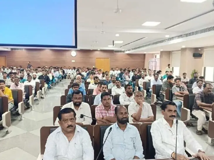 అపార్, యూడైస్ పనులను పూర్తిచేయండి: కలెక్టర్