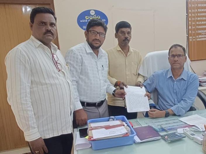 సమస్య పరిష్కరించాలని ఎస్ఈ కి వినతి