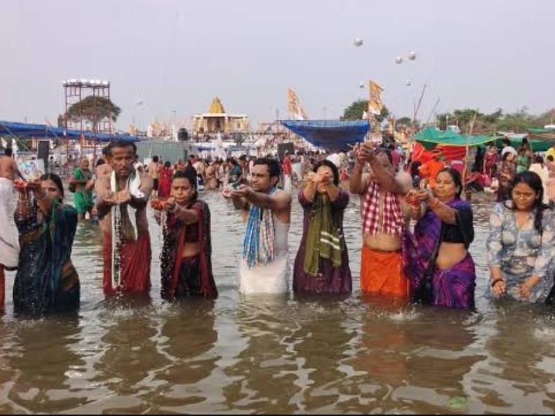 సముద్ర స్థానాలకు వెళ్లే వారికి పోలీసుల సూచనలు