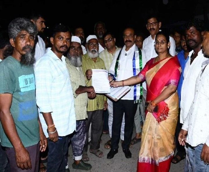 ‘ప్రైవేటీకరణకు ప్రజలు వ్యతిరేకంగా ఉన్నారు’