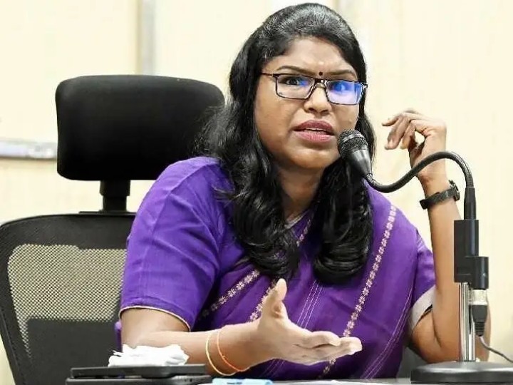 భూములు త్వరగా గుర్తించండి: కలెక్టర్