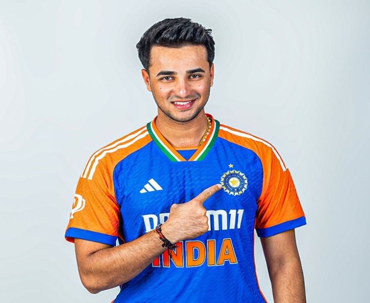 అభిషేక్ శర్మ బ్యాటింగ్‌కు ఫిదా: వాట్సన్