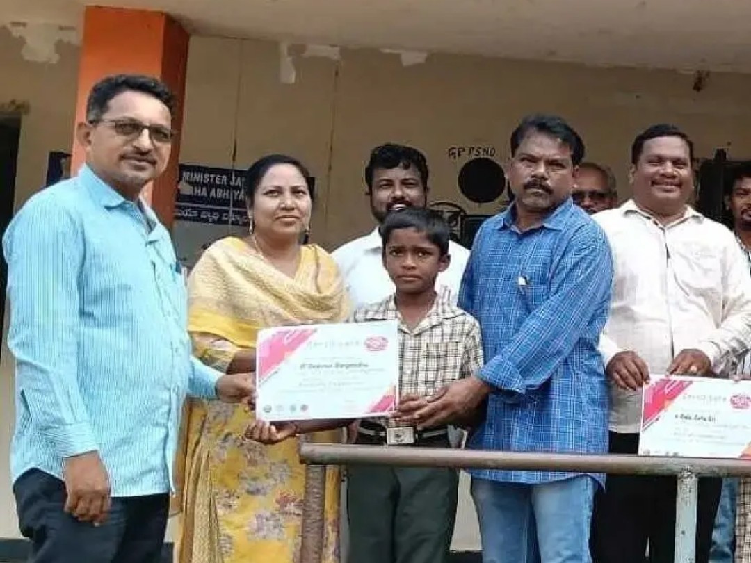 చెకుముకి జిల్లా పోటీలకు 42 మంది ఎంపిక