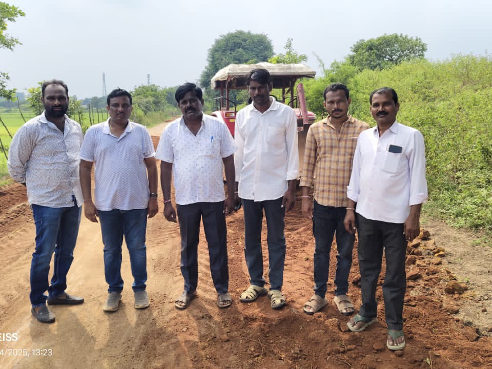 రోడ్డు మరమ్మతులకు మంత్రి ఆదేశం