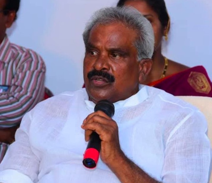 BREAKING: మాజీ మంత్రికి గుండెపోటు