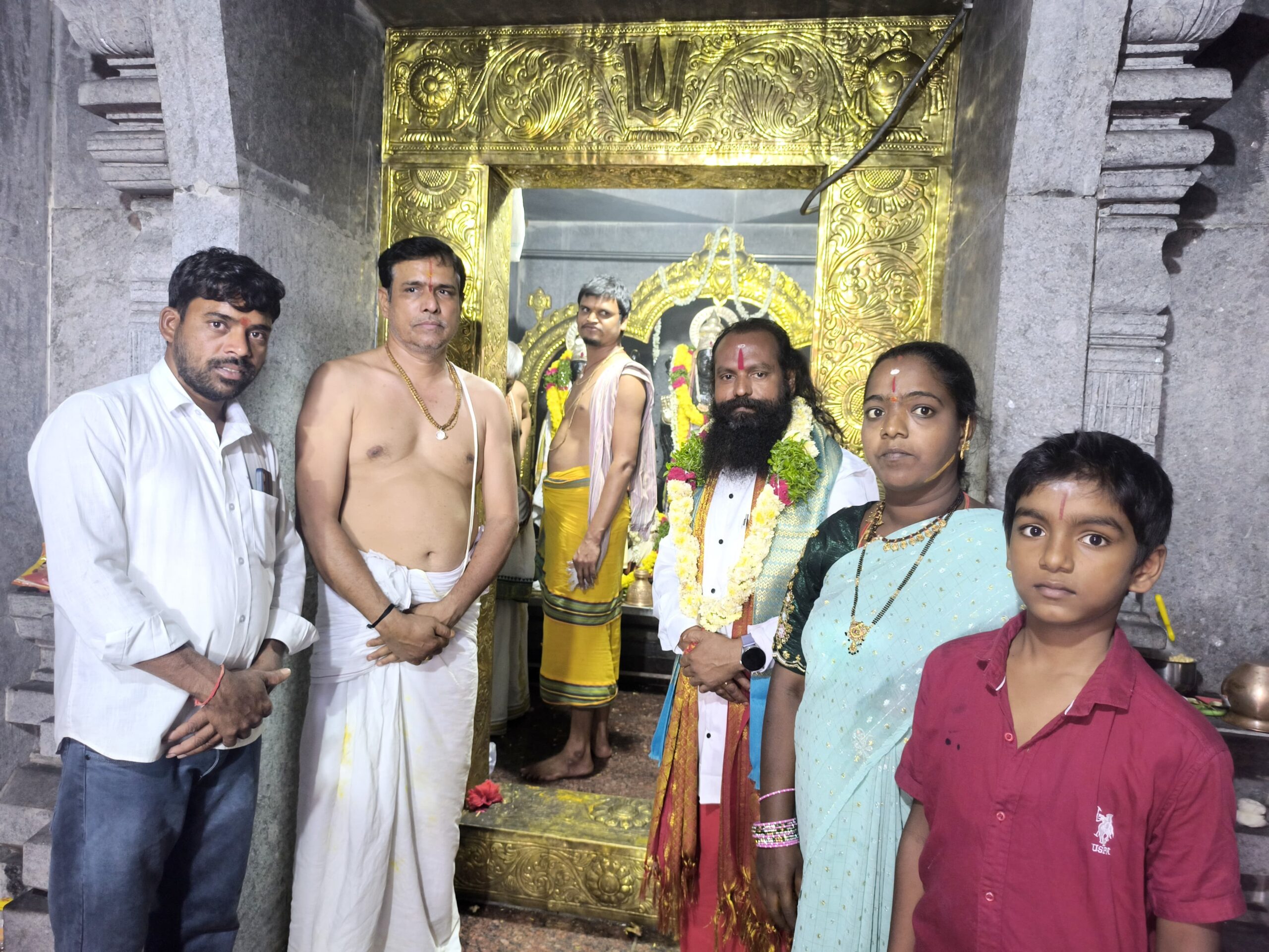 బ్రహ్మోత్సవాల్లో పాల్గొన్న రామకోటి రామరాజు