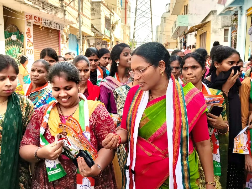 BRS, BJPలను నమ్మి మోసపోవద్దు: సుగుణ