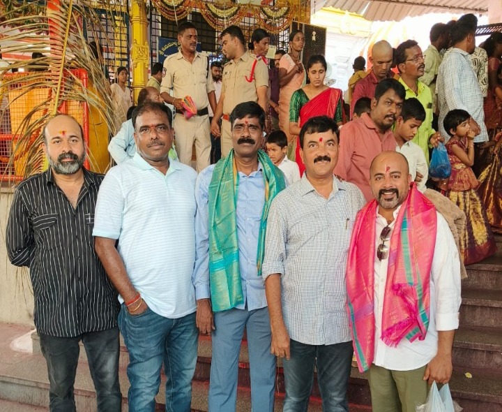 కురుమూర్తి దేవస్థానంలో ఏసీపీ ప్రత్యేక పూజలు