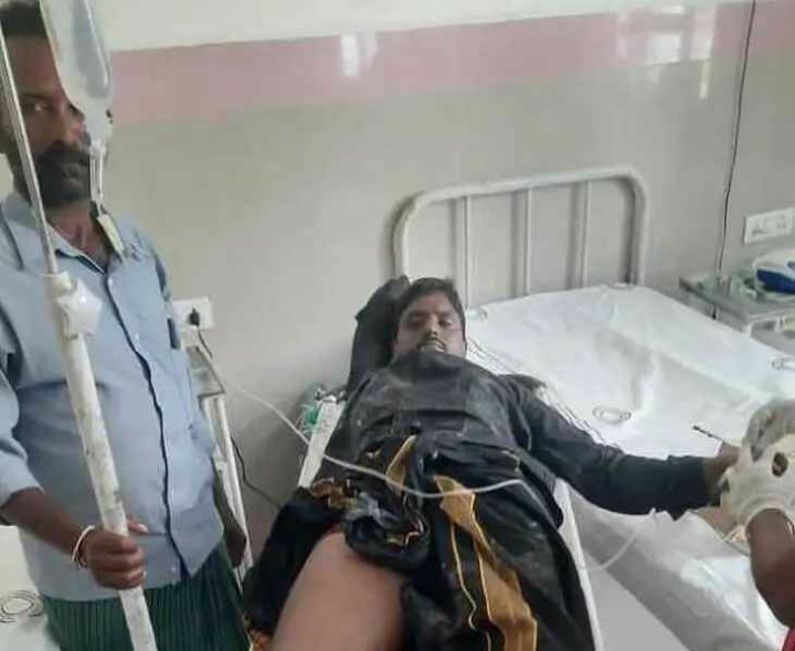 కారు, బైక్ ఢీ.. అయ్యప్ప స్వాములకు గాయాలు