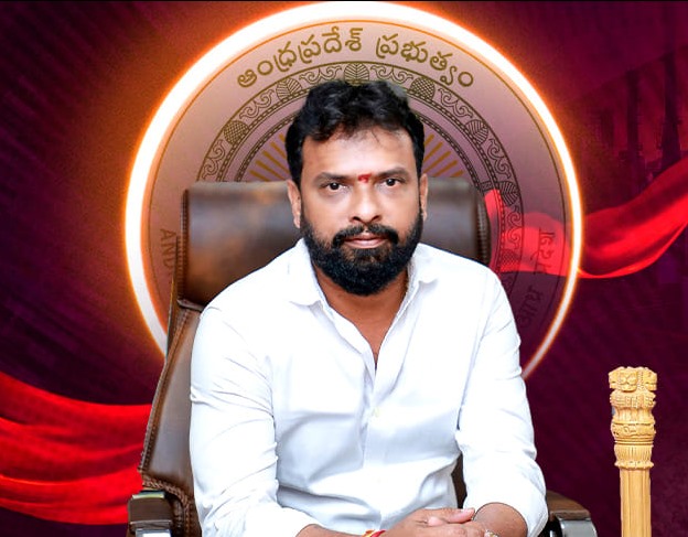 బాలిక ఆత్మహత్య.. మంత్రి వాసంశెట్టి పరామర్శ