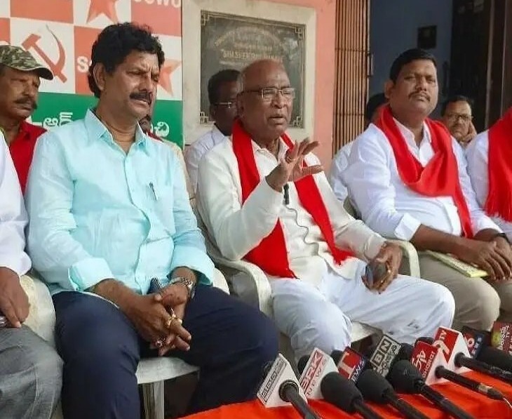 ‘సీపీఐ శతాబ్ది ఉత్సవాలు జయప్రదం చేయాలి’