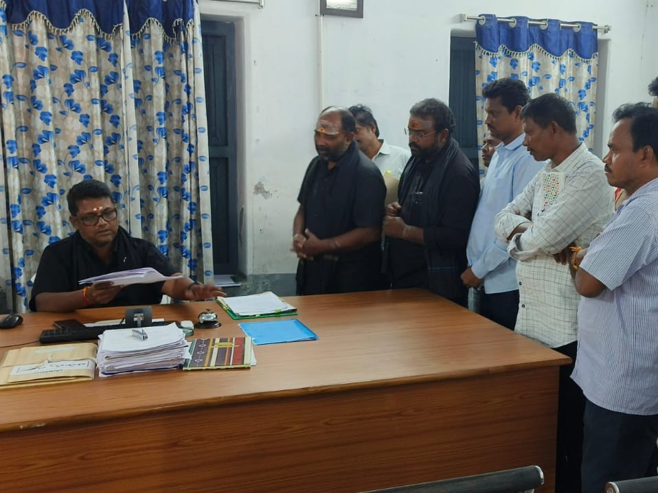 ‘జీతాలను చెల్లించండి’